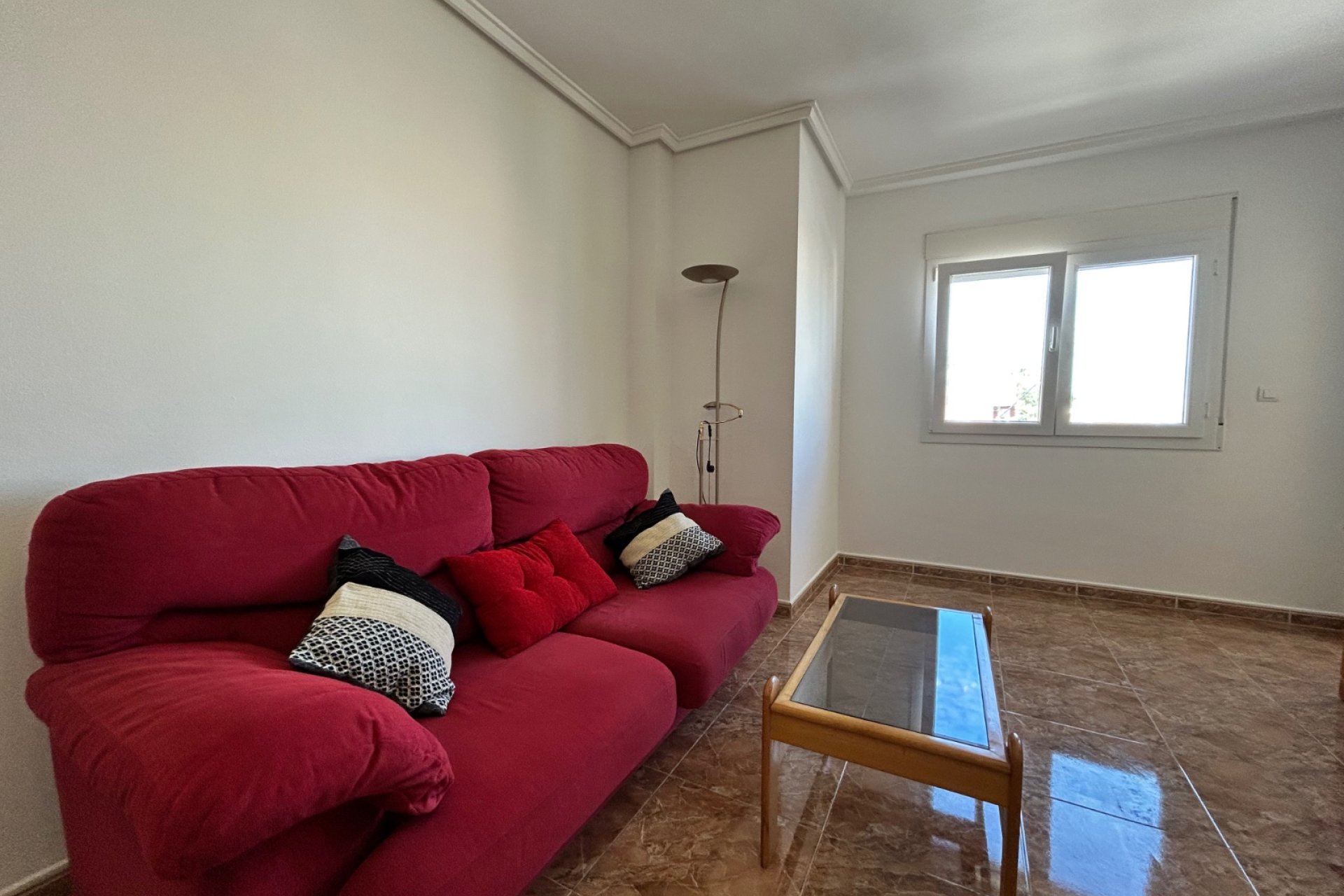 Reventa - Apartamento / piso -
Jacarilla - pueblo