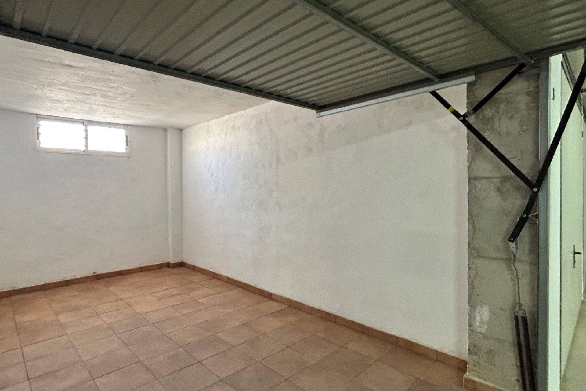 Reventa - Apartamento / piso -
Jacarilla - pueblo