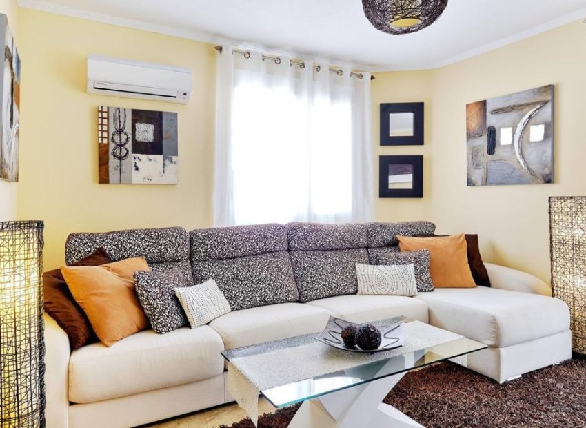 Reventa - Apartamento / piso -
Orihuela Costa - Campoamor
