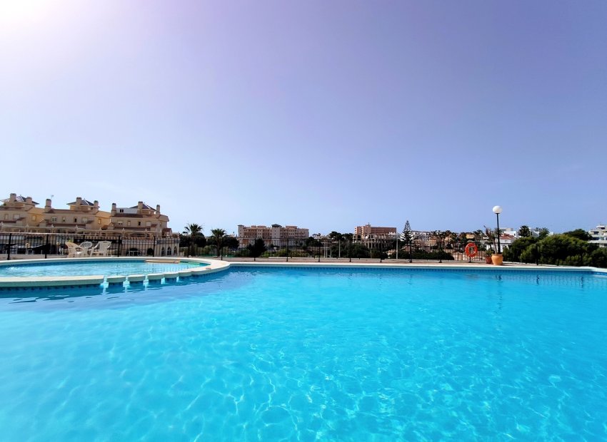 Reventa - Apartamento / piso -
Orihuela Costa - La Zenia