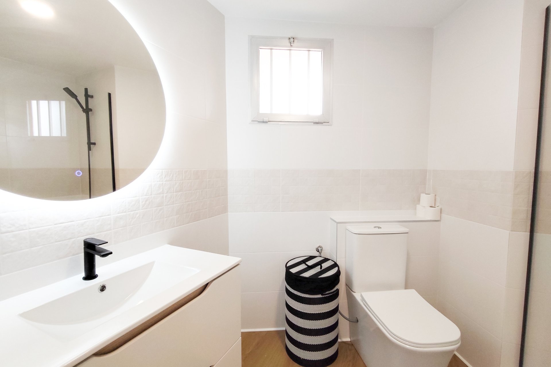 Reventa - Apartamento / piso -
Orihuela Costa - La Zenia