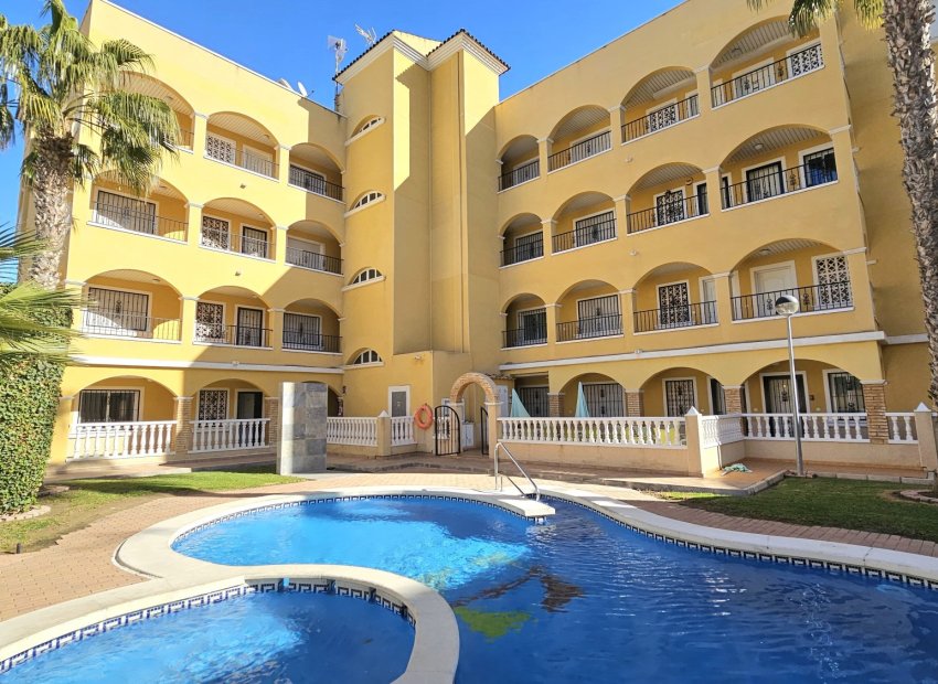 Reventa - Apartamento / piso -
Orihuela Costa - Las Filipinas