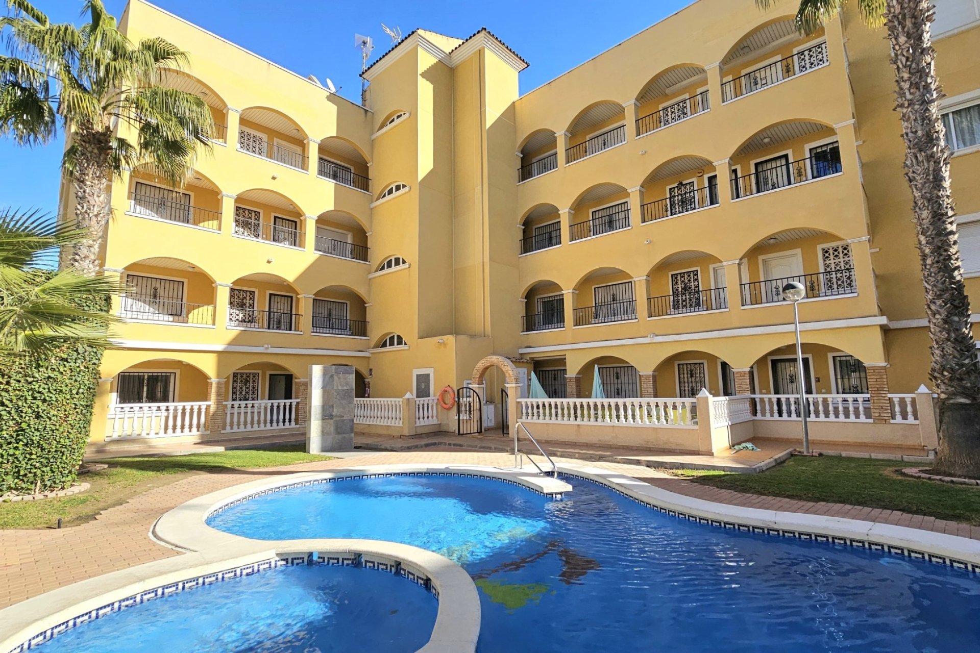 Reventa - Apartamento / piso -
Orihuela Costa - Las Filipinas