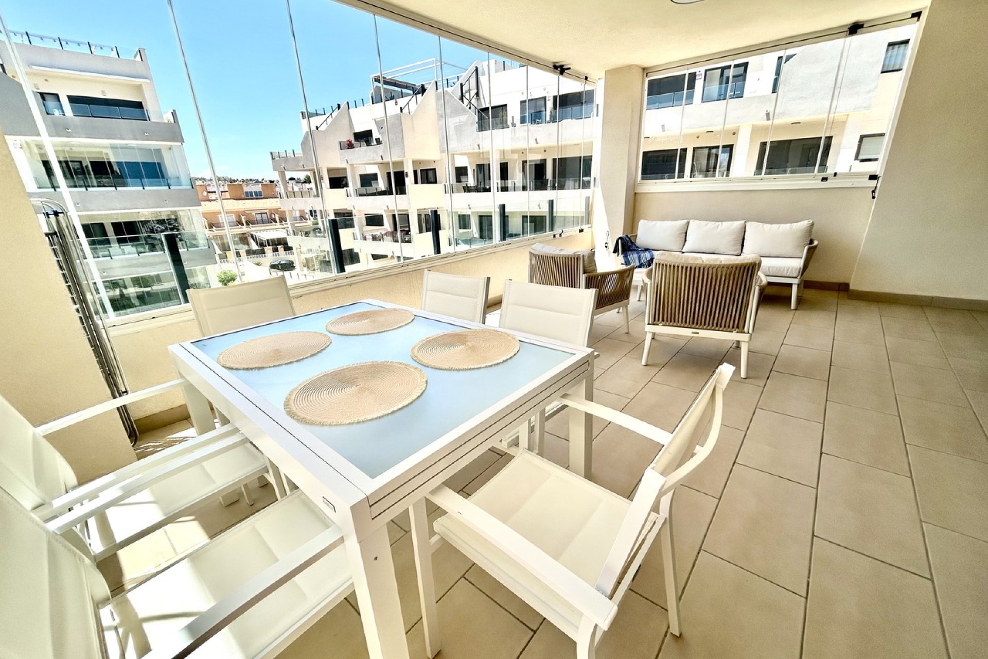 Reventa - Apartamento / piso -
Orihuela Costa - Los Dolses