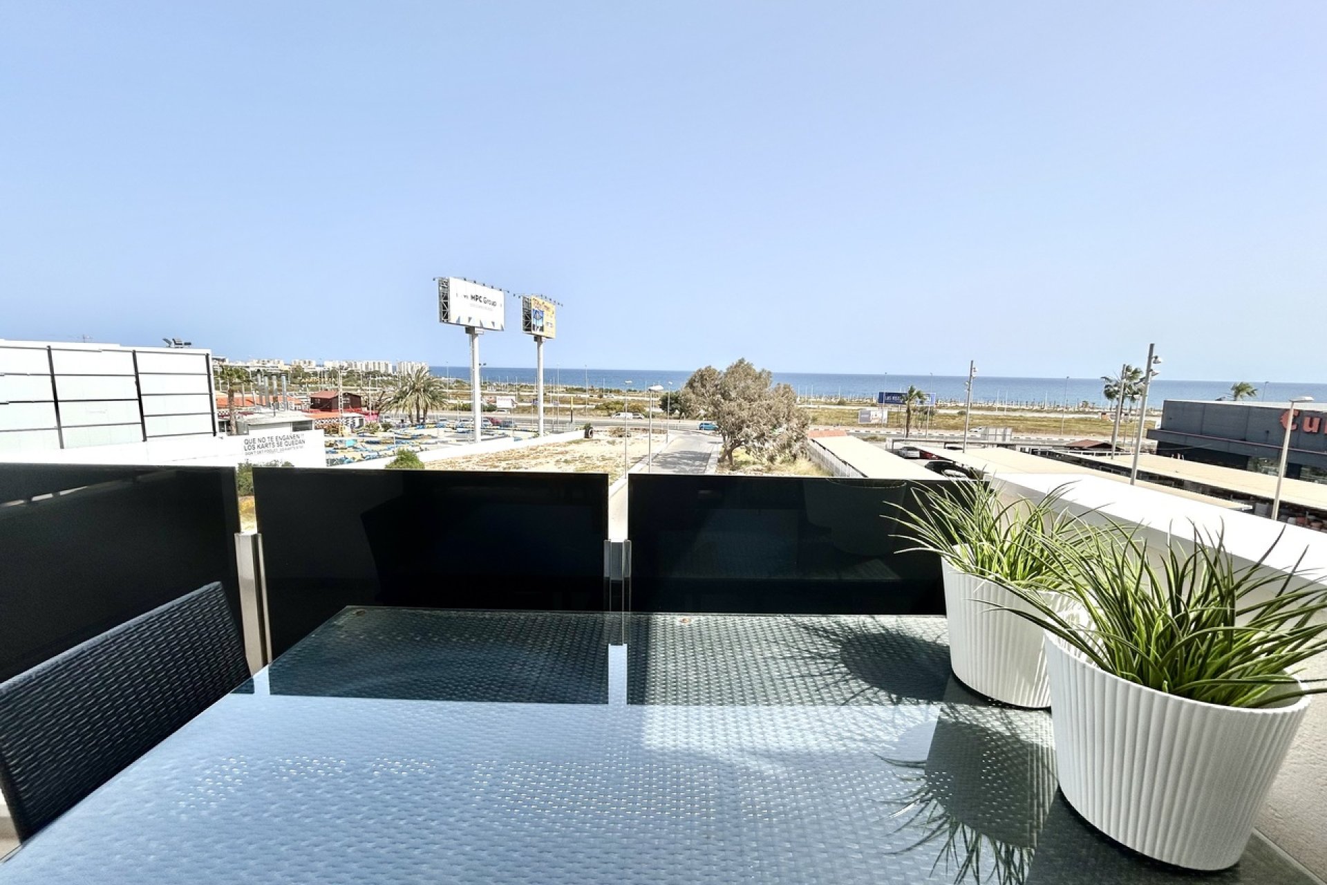Reventa - Apartamento / piso -
Orihuela Costa - Playa Flamenca