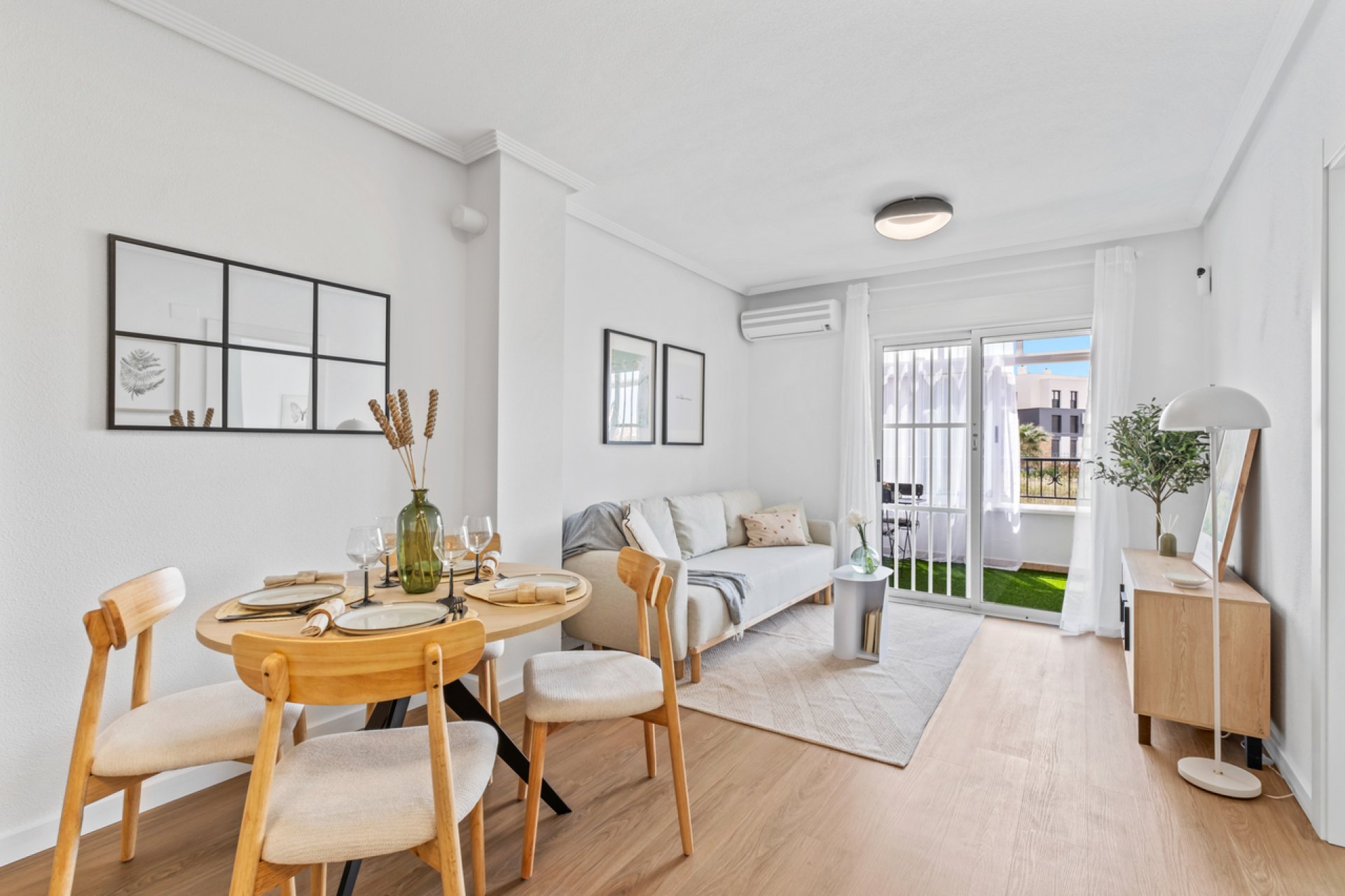 Reventa - Apartamento / piso -
Orihuela Costa - Playa Flamenca