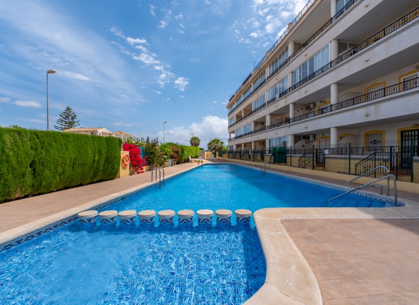 Reventa - Apartamento / piso -
Orihuela Costa - Playa Flamenca
