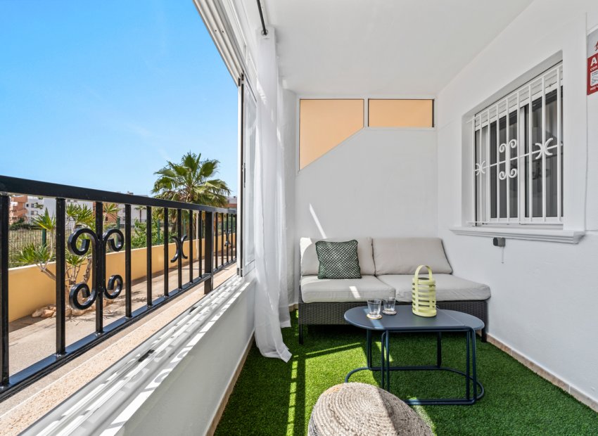 Reventa - Apartamento / piso -
Orihuela Costa - Playa Flamenca