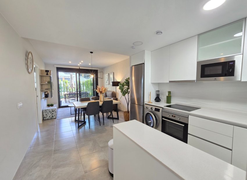 Reventa - Apartamento / piso -
Orihuela Costa - Villamartín *