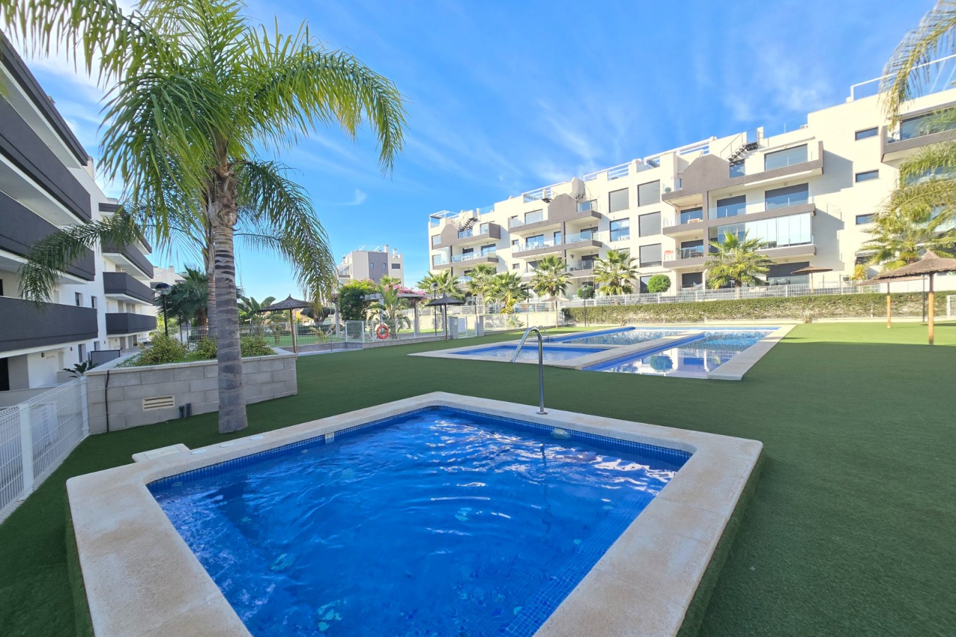 Reventa - Apartamento / piso -
Orihuela Costa * - Villamartín *