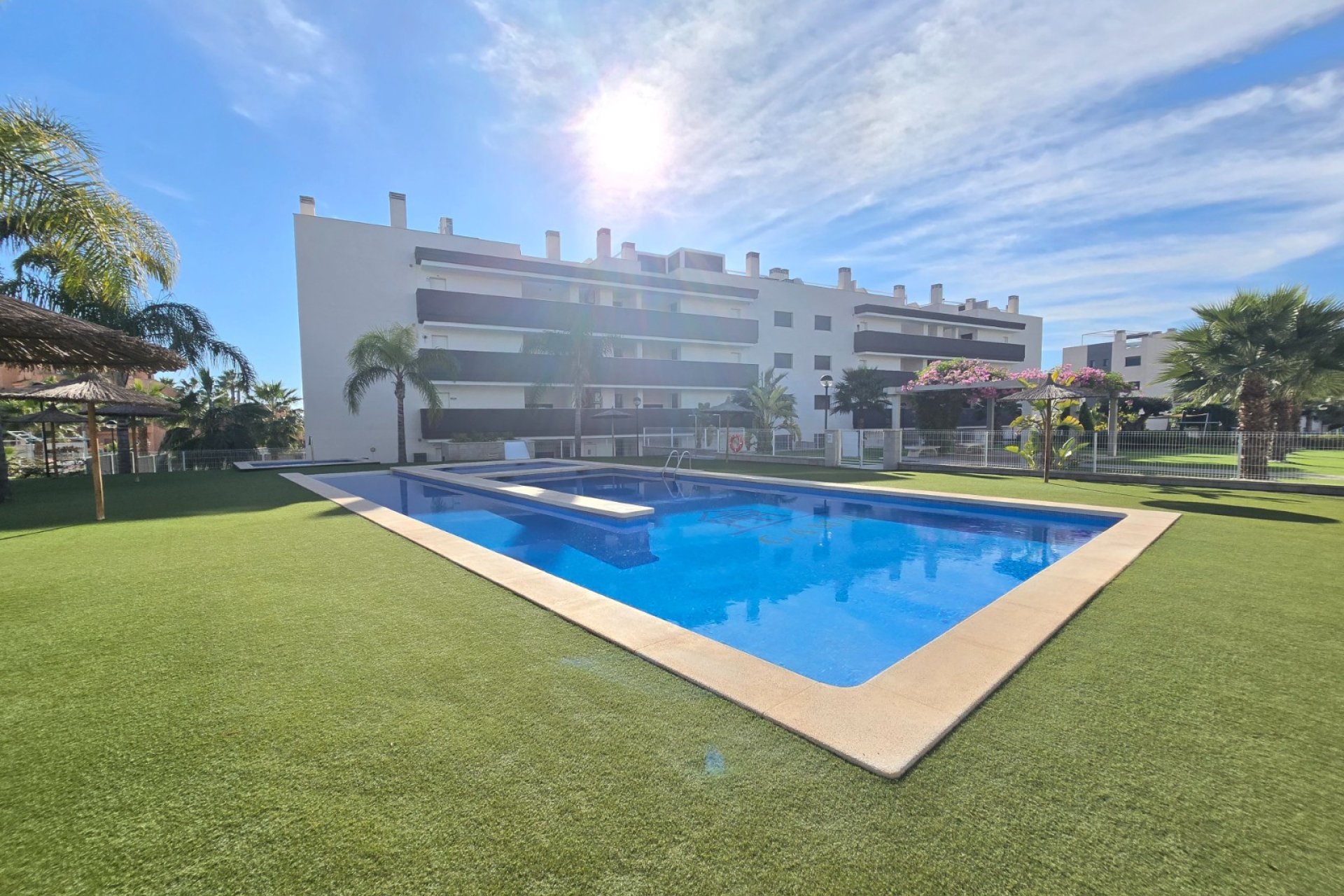 Reventa - Apartamento / piso -
Orihuela Costa * - Villamartín *