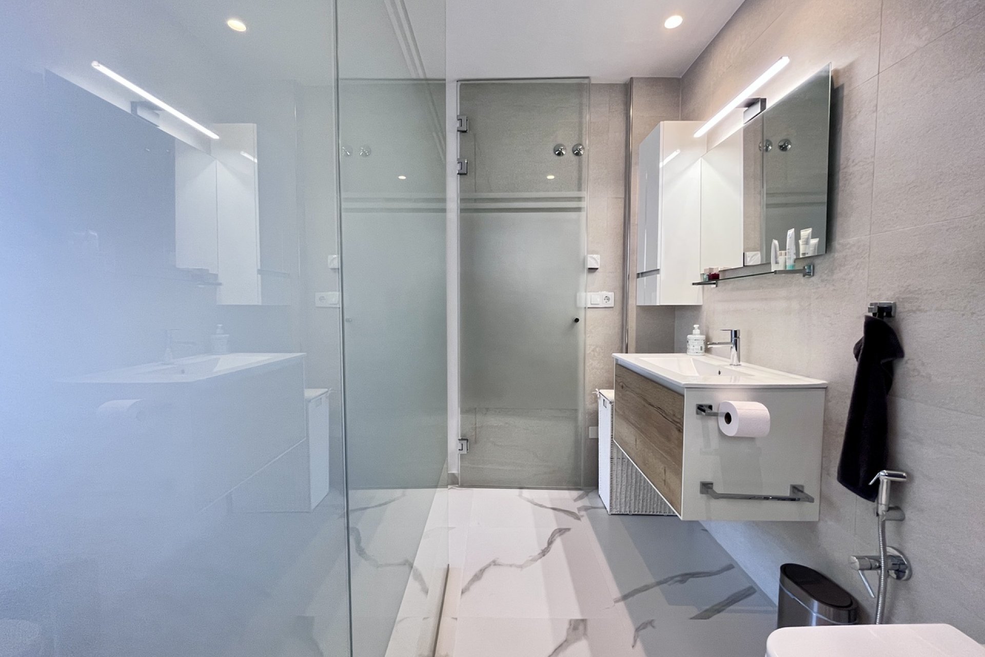 Reventa - Apartamento / piso -
San Miguel de Salinas