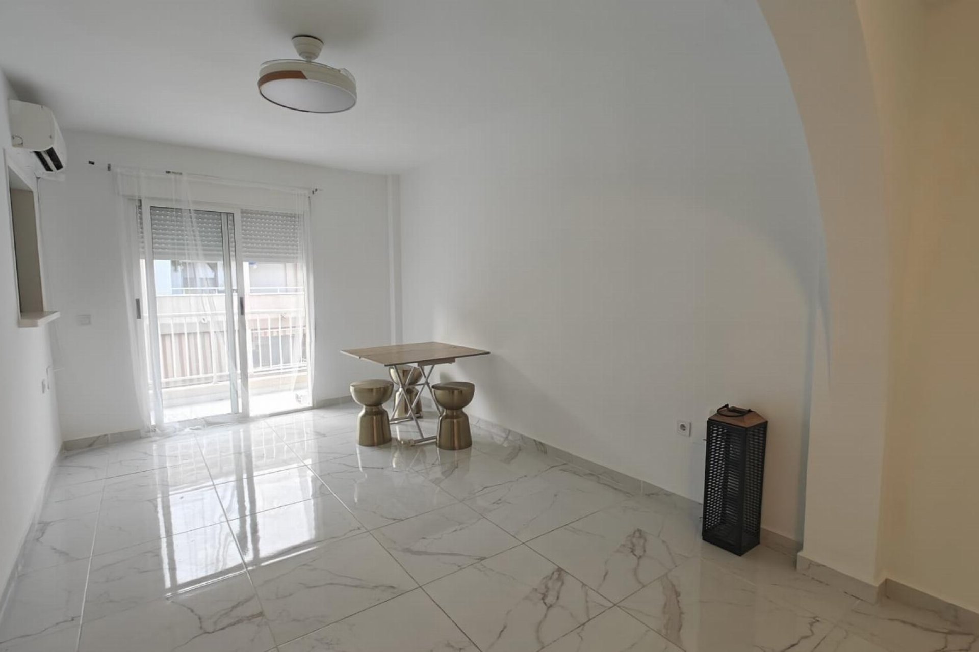 Reventa - Apartamento / piso -
Torrevieja - Acequion