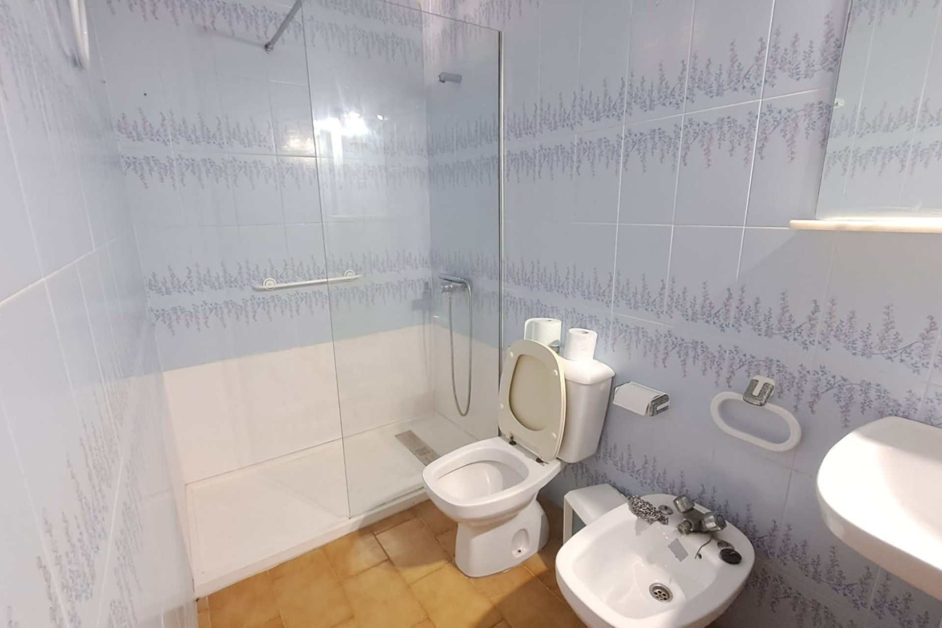 Reventa - Apartamento / piso -
Torrevieja - La Mata