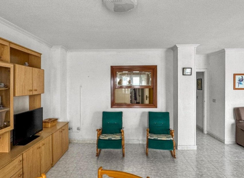 Reventa - Apartamento / piso -
Torrevieja - Playa de los Locos