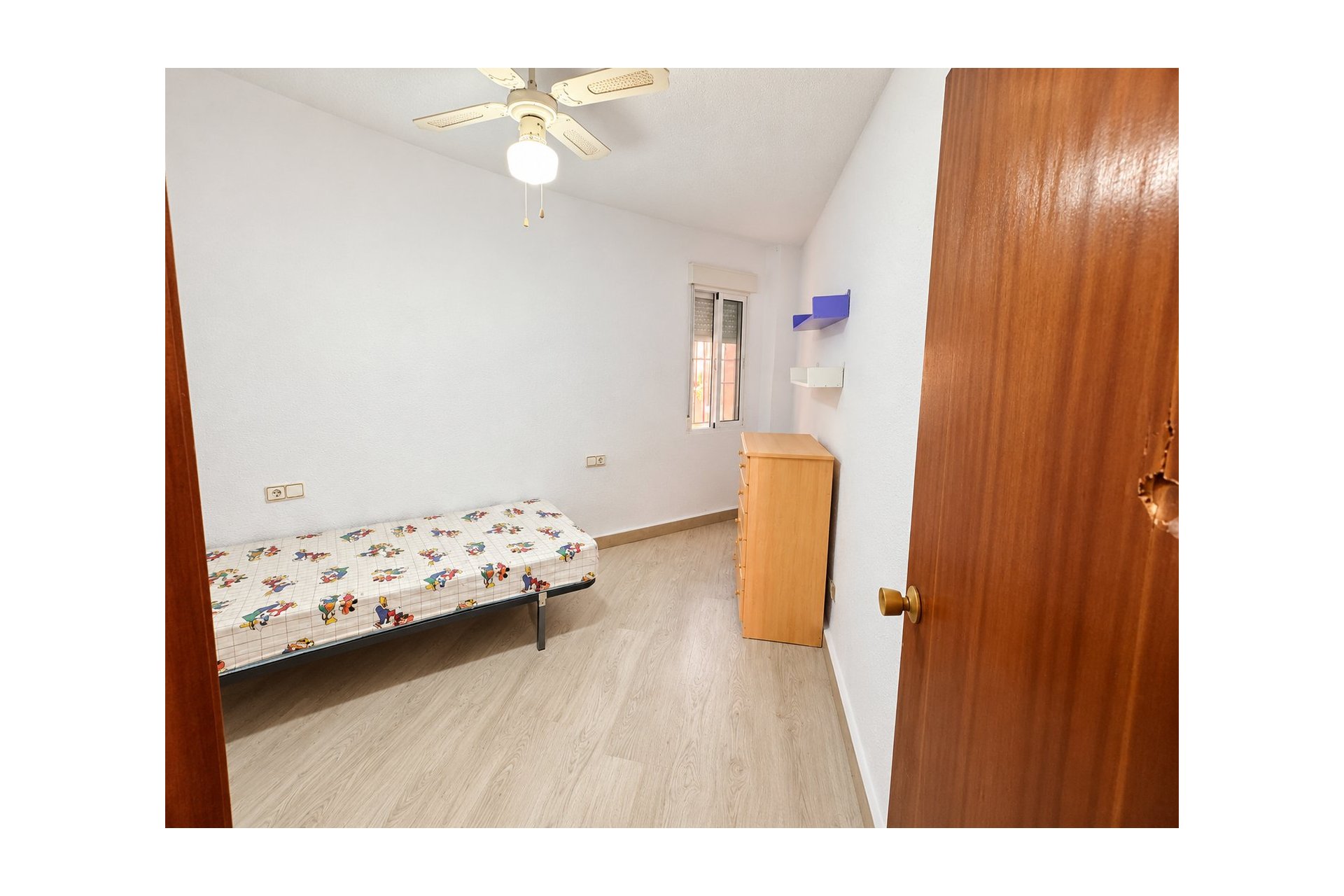 Reventa - Apartamento / piso -
Torrevieja - playa de los naufragos