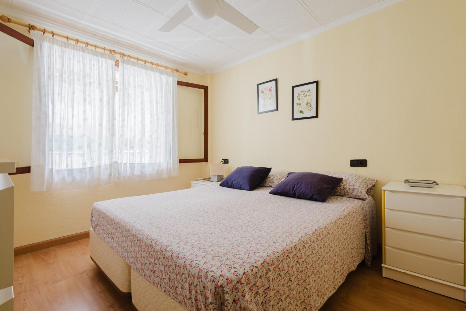 Reventa - Apartamento / piso -
Torrevieja - Playa del Acequión