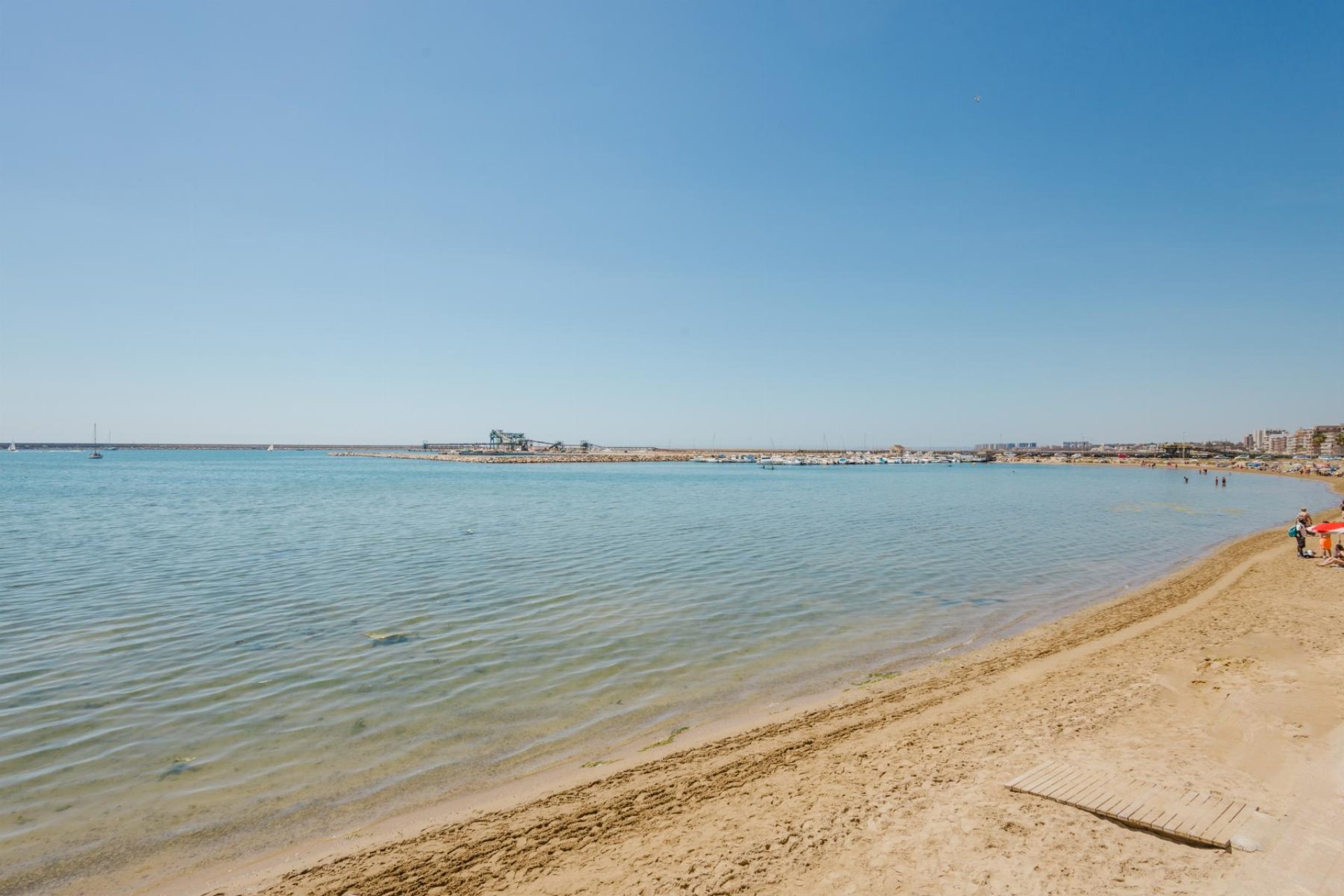 Reventa - Apartamento / piso -
Torrevieja - Playa del Acequión