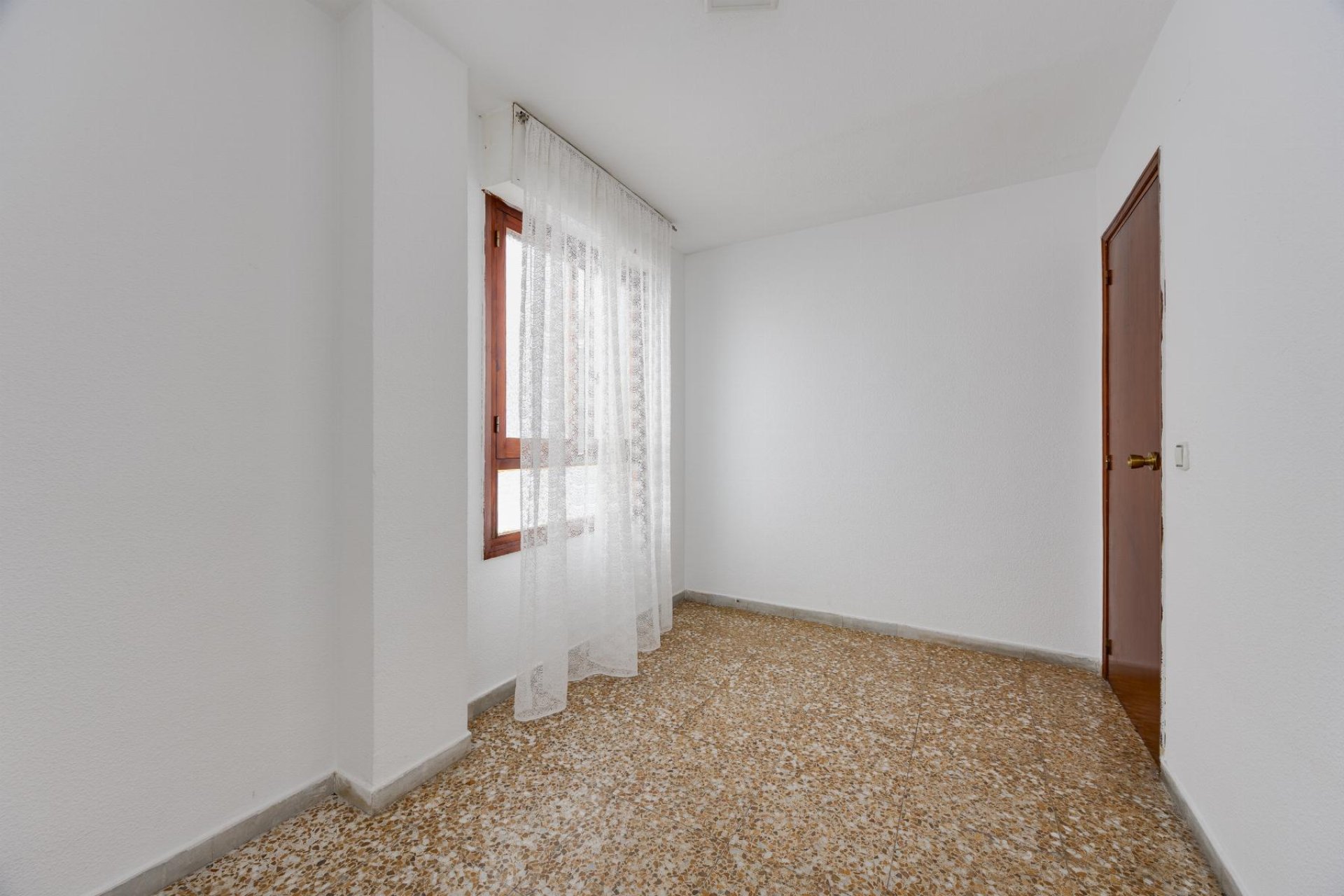 Reventa - Apartamento / piso -
Torrevieja - Playa del Acequión