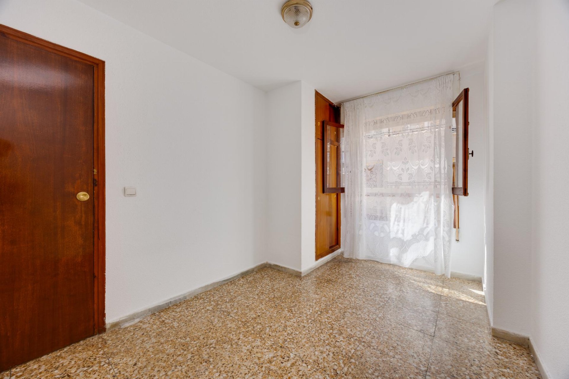 Reventa - Apartamento / piso -
Torrevieja - Playa del Acequión