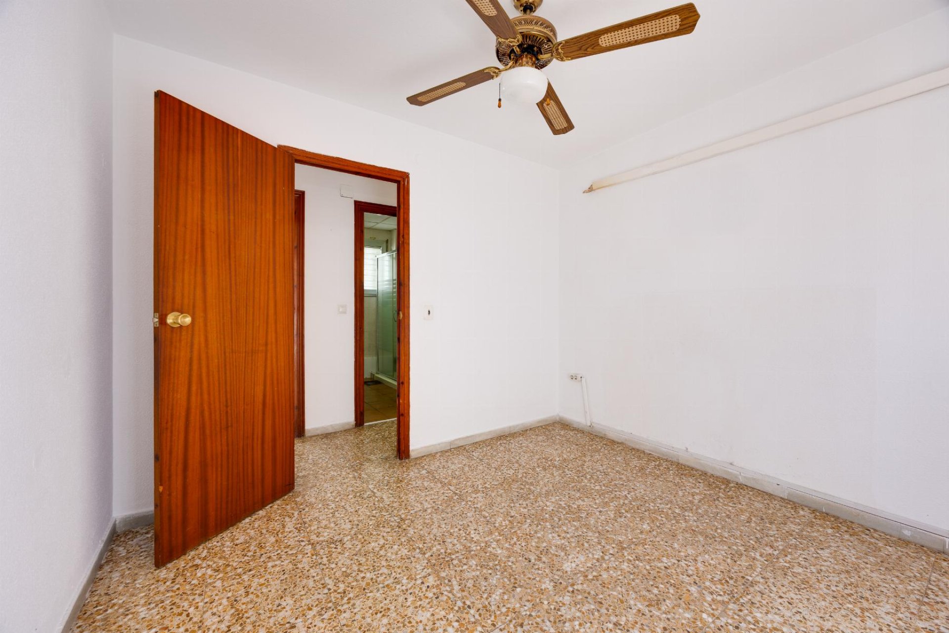 Reventa - Apartamento / piso -
Torrevieja - Playa del Acequión