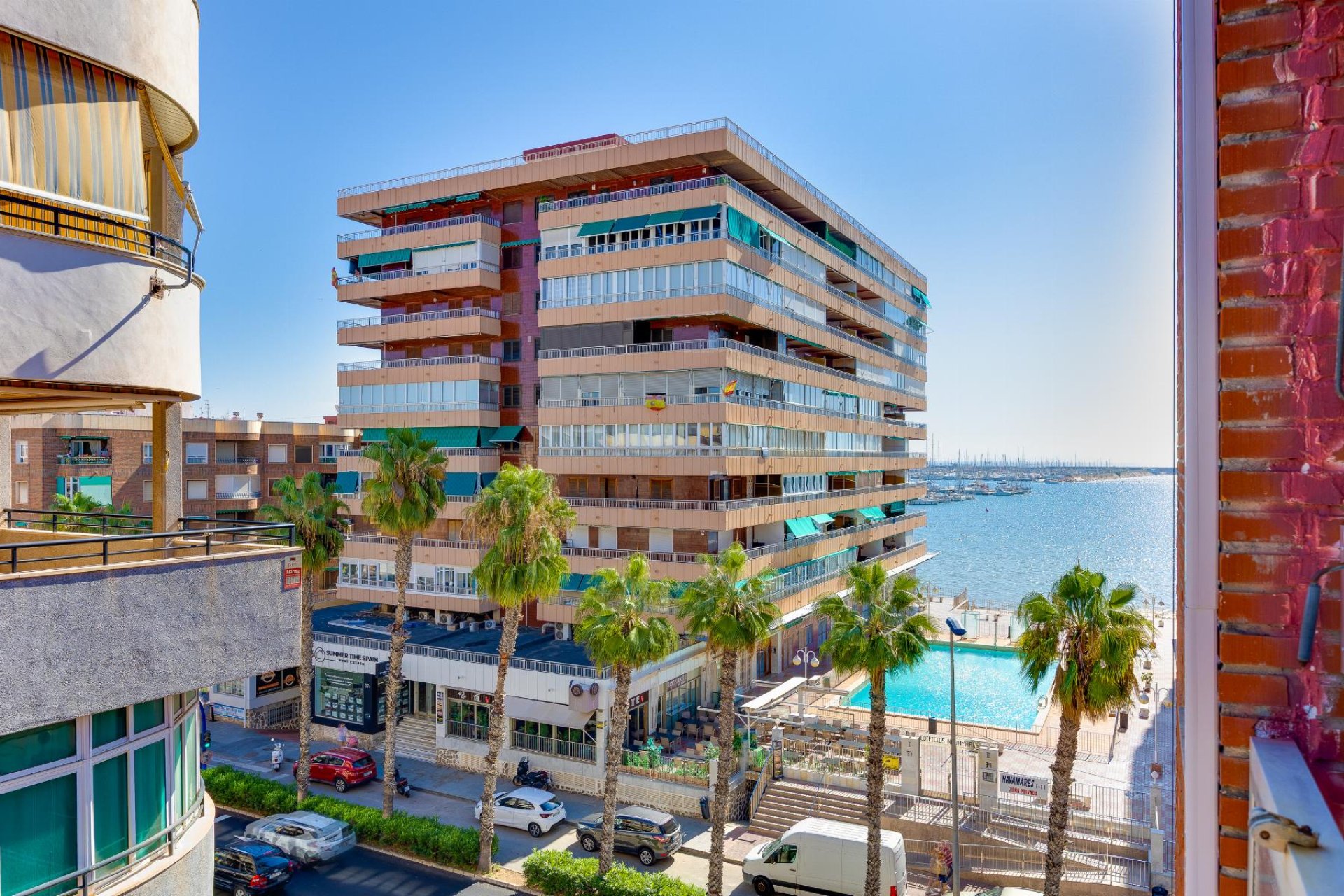 Reventa - Apartamento / piso -
Torrevieja - Playa del Acequión