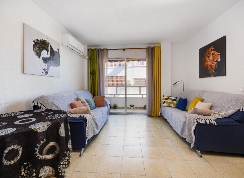 Reventa - Apartamento / piso -
Torrevieja - Playa del Acequión