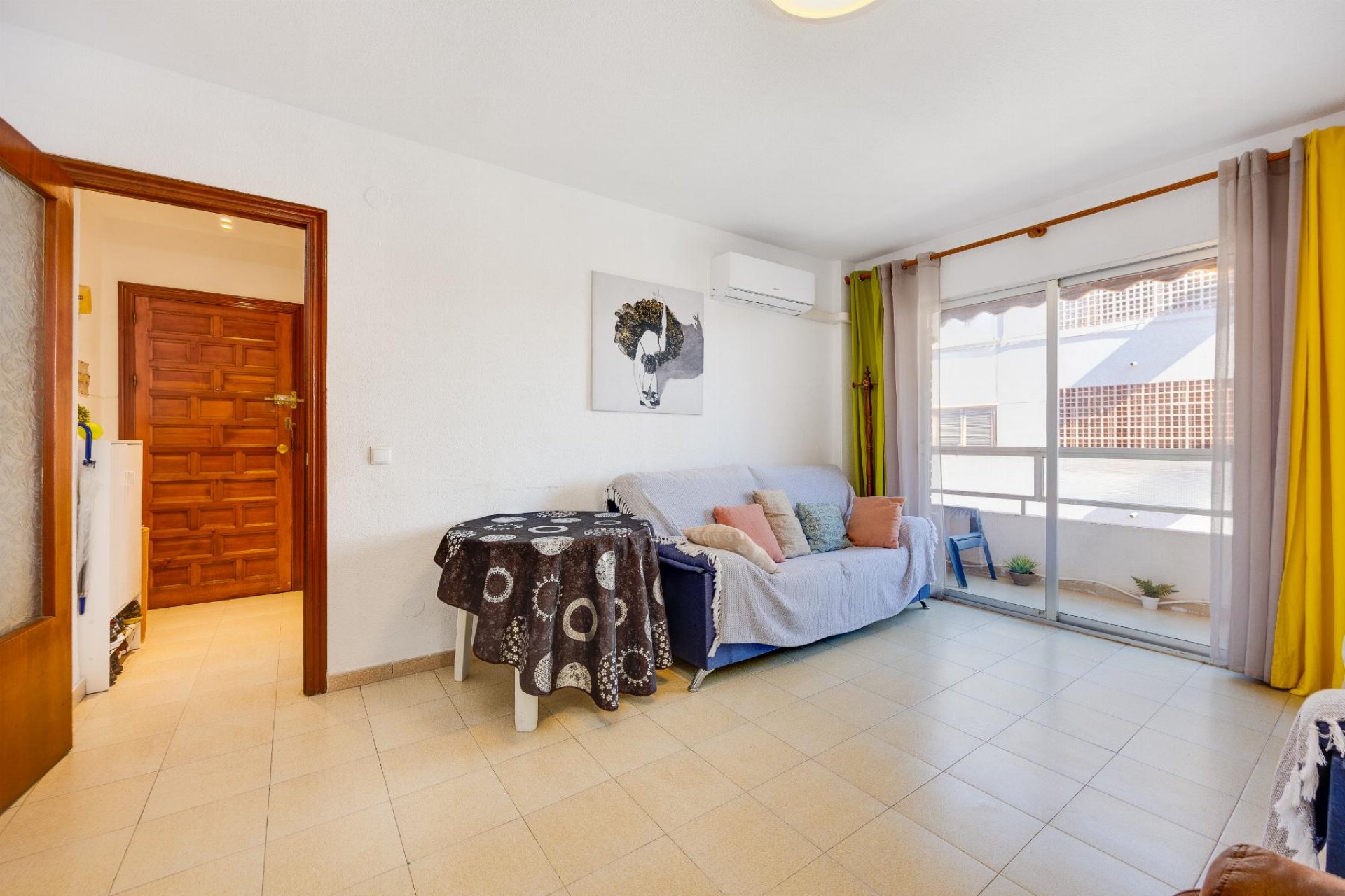 Reventa - Apartamento / piso -
Torrevieja - Playa del Acequión