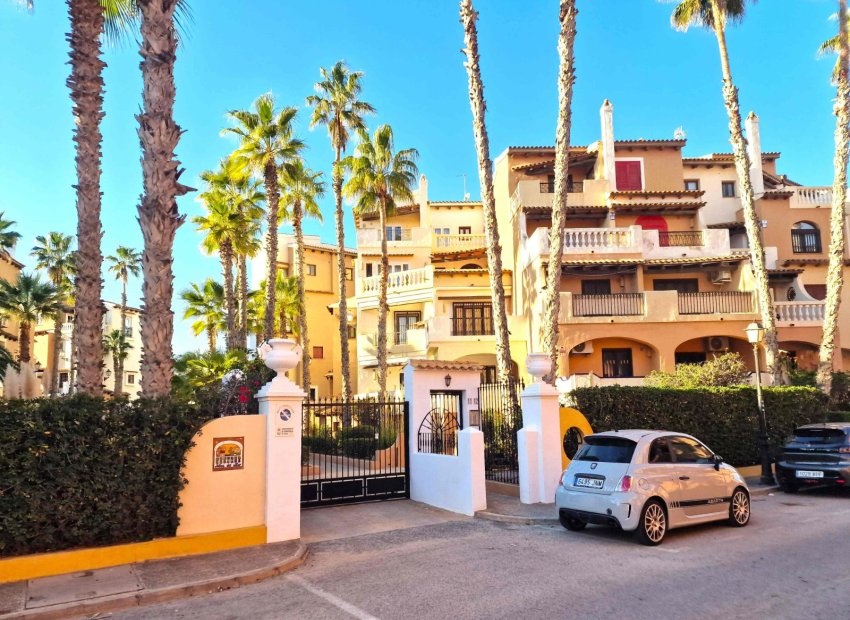 Reventa - Apartamento / piso -
Torrevieja - Playa Los Locos