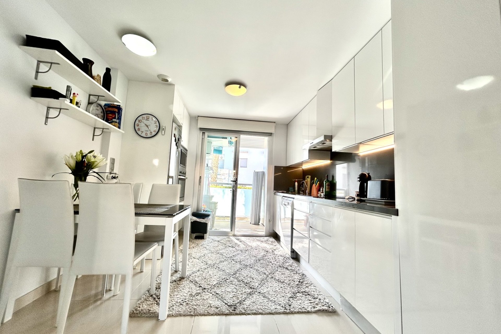 Reventa - Apartamento / piso -
Torrevieja - Punta Prima
