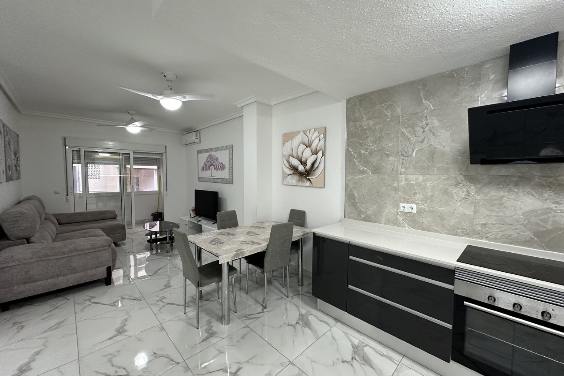 Reventa - Apartamento / piso -
Torrevieja