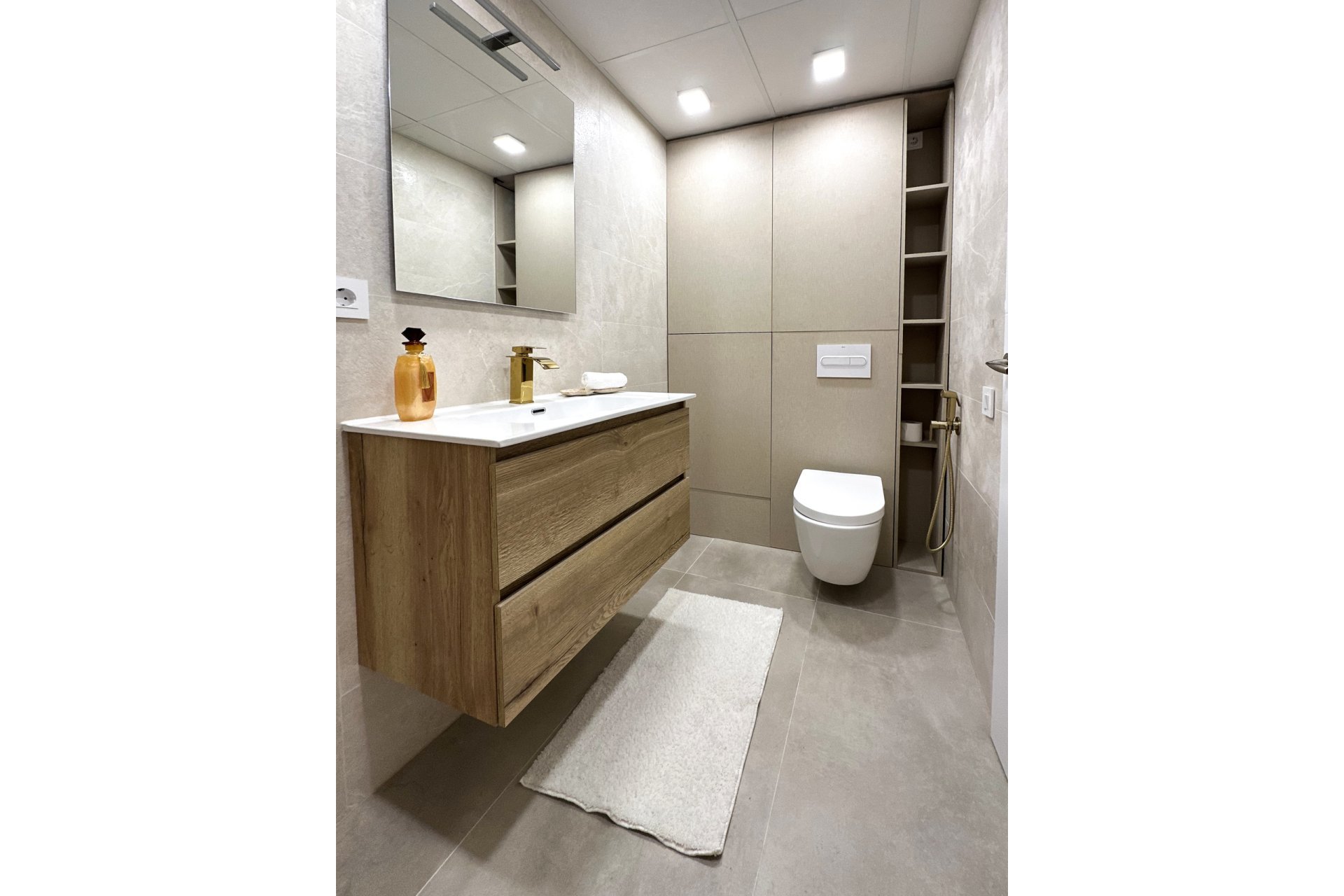 Reventa - Apartamento / piso -
Torrevieja