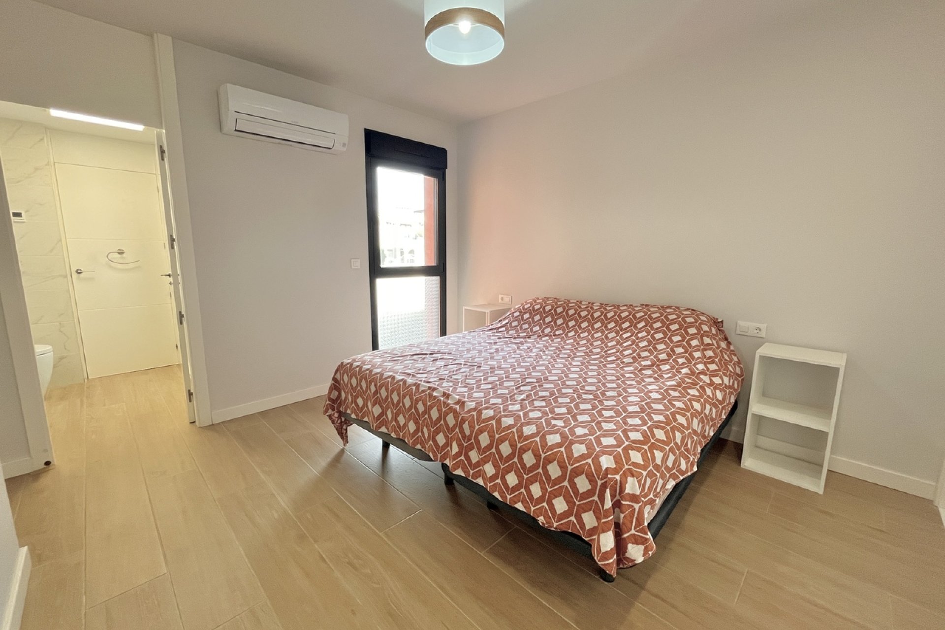 Reventa - Apartamento / piso -
Villamartín - Villamartin