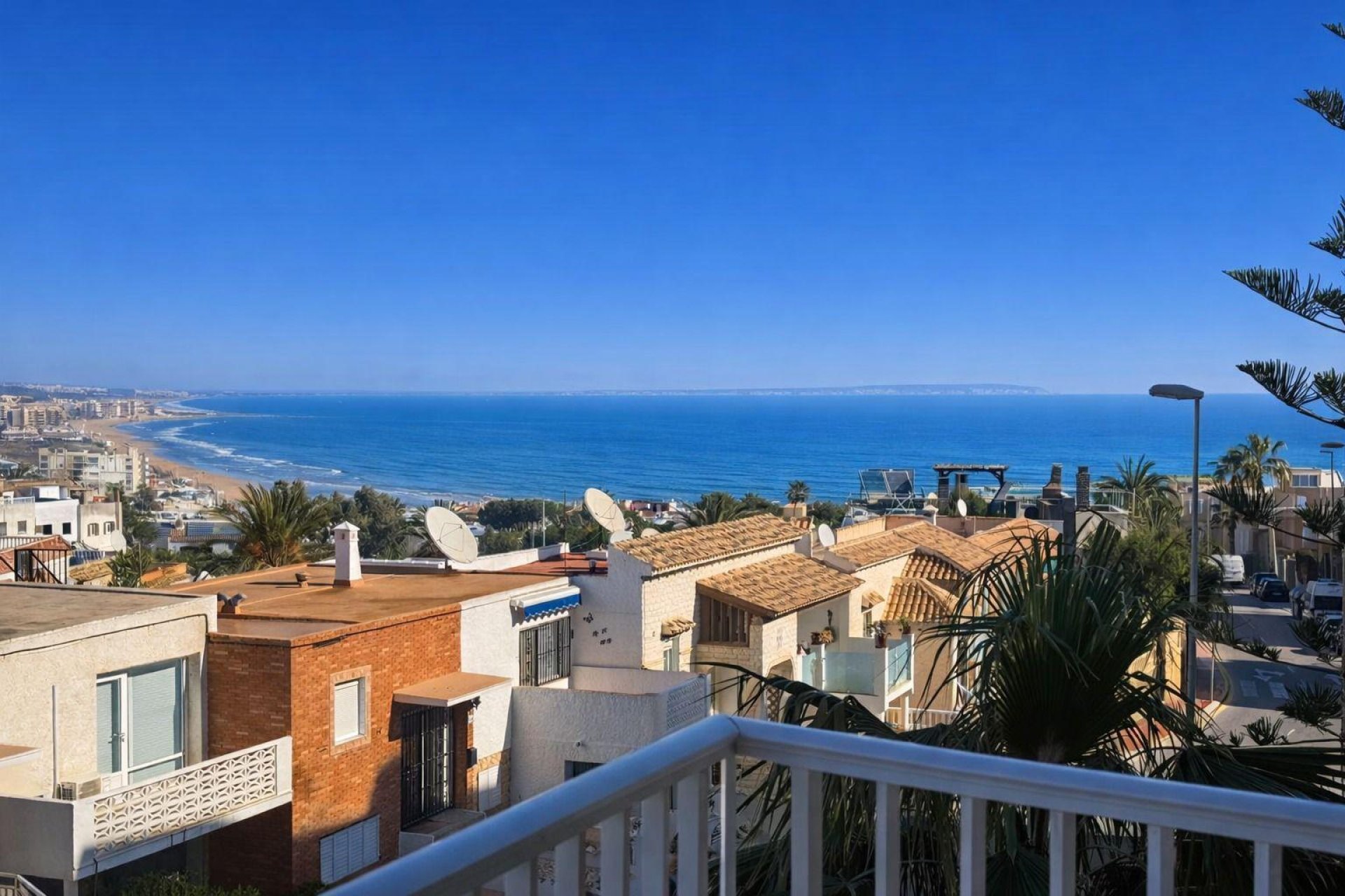 Reventa - Apartamento -
Torrevieja - La Mata