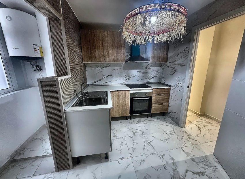 Reventa - Apartamento -
Torrevieja - Muelle Pesquero