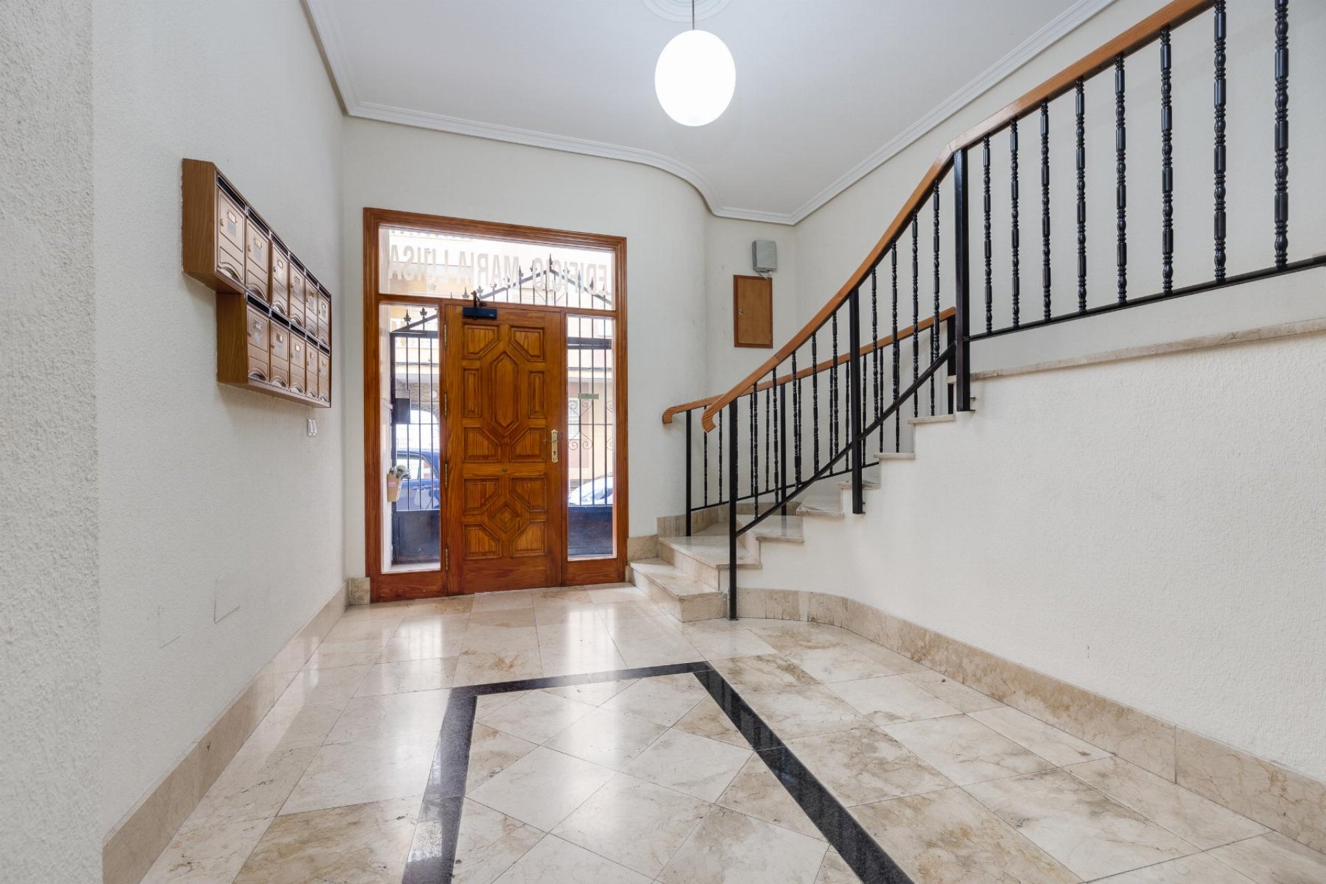 Reventa - Apartamento -
Torrevieja - Parque de Las Naciones