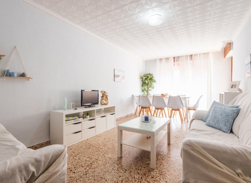 Reventa - Apartamento -
Torrevieja - playa de los naufragos