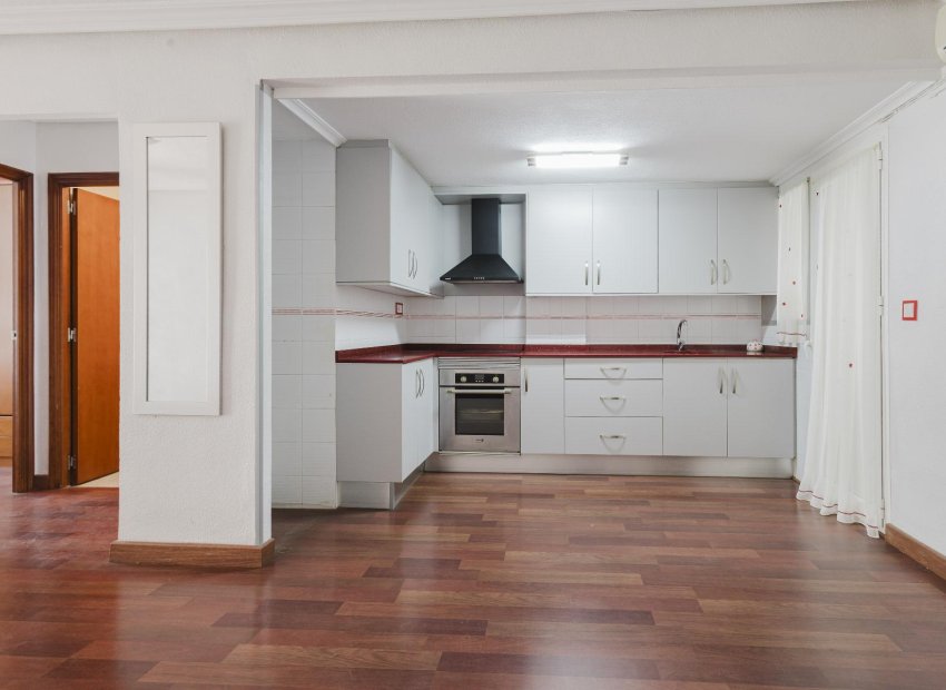 Reventa - Apartamento -
Torrevieja - Playa del Acequión