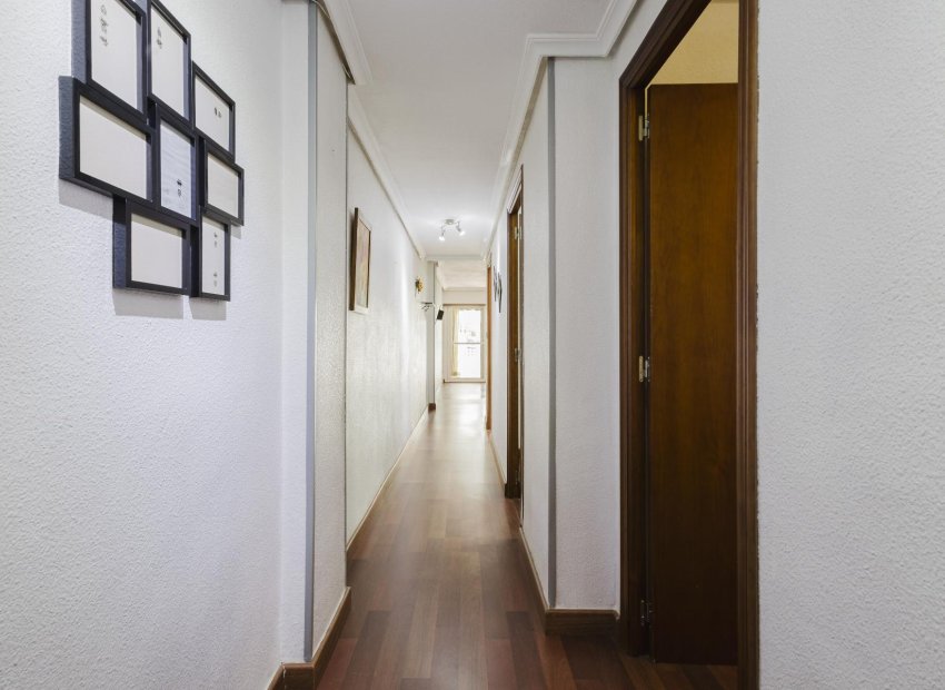 Reventa - Apartamento -
Torrevieja - Playa del Acequión