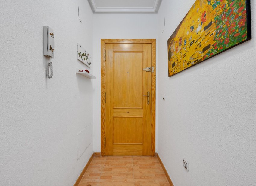 Reventa - Apartamento -
Torrevieja - Playa del Acequión