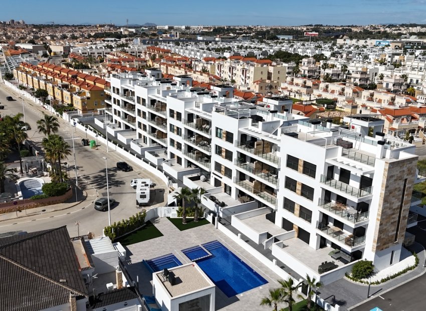 Reventa - Ático -
La Zenia