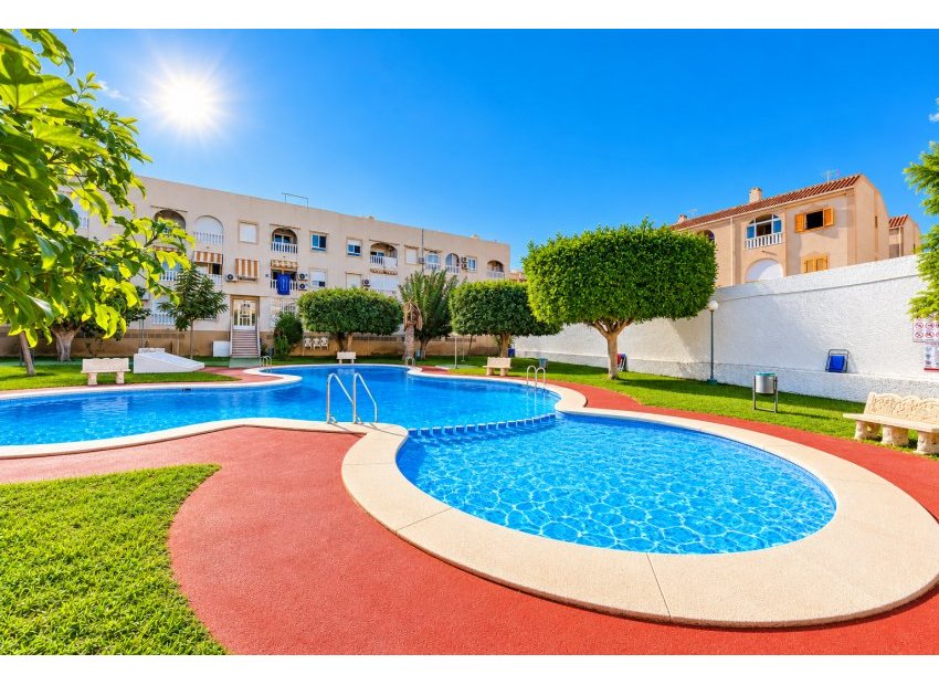 Reventa - Ático -
Torrevieja - Playa del Acequión