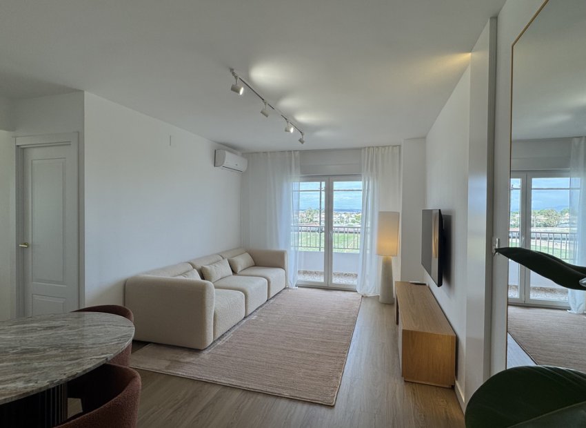 Reventa - Ático -
Torrevieja - Punta Prima