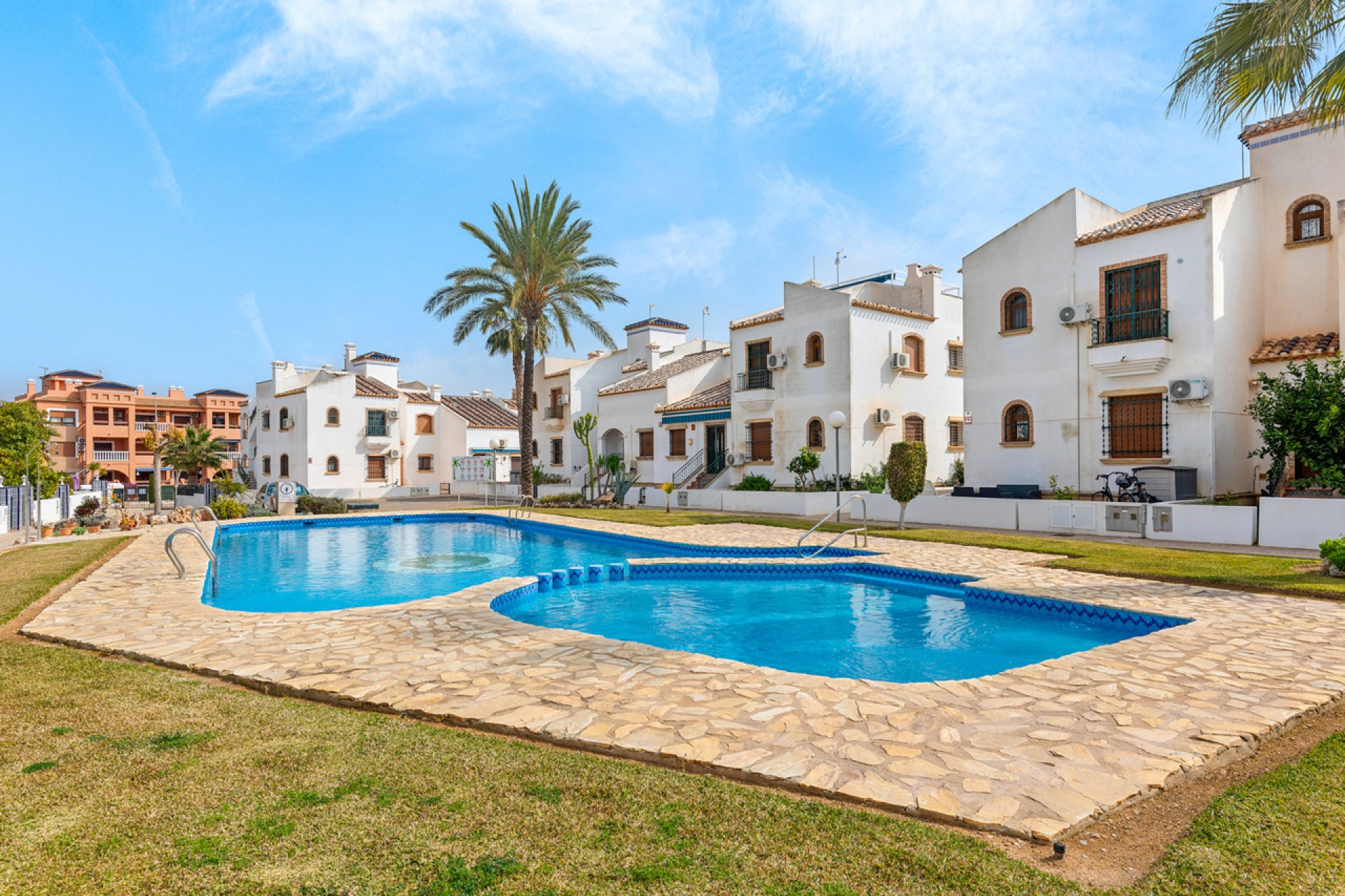 Reventa - Ático -
Villamartín - Villamartin