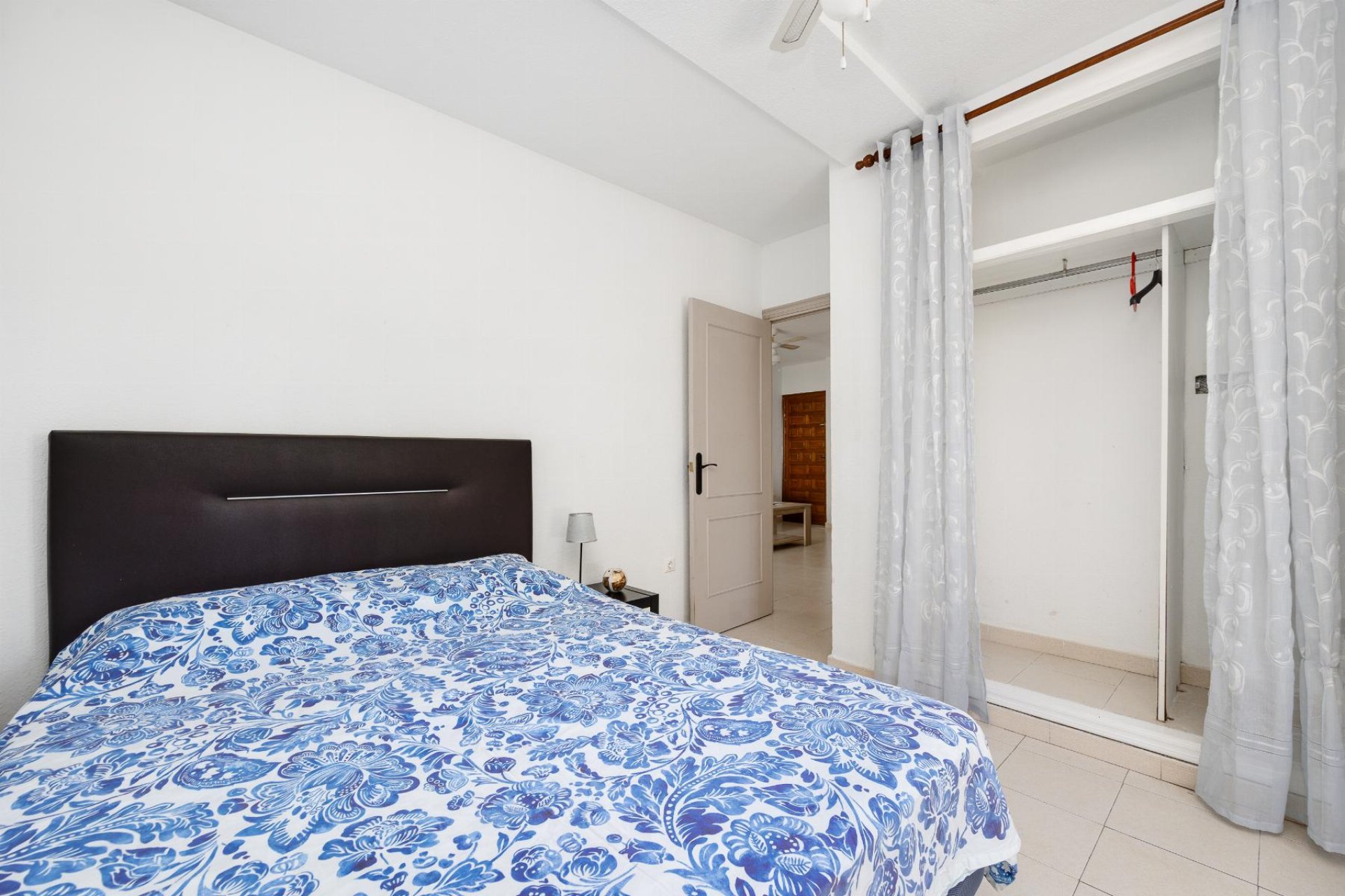 Reventa - Bungalow -
Torrevieja - playa de los naufragos