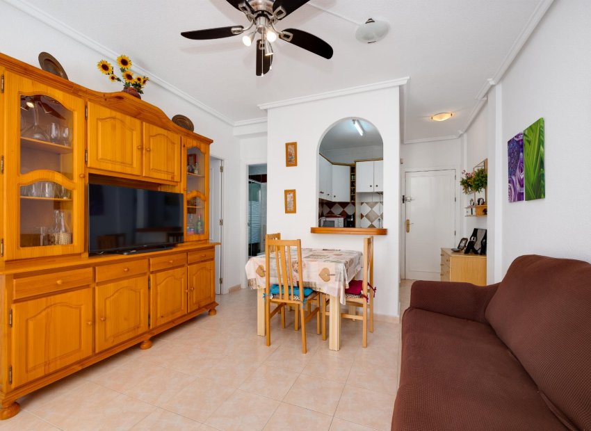 Reventa - Bungalow -
Torrevieja - playa de los naufragos