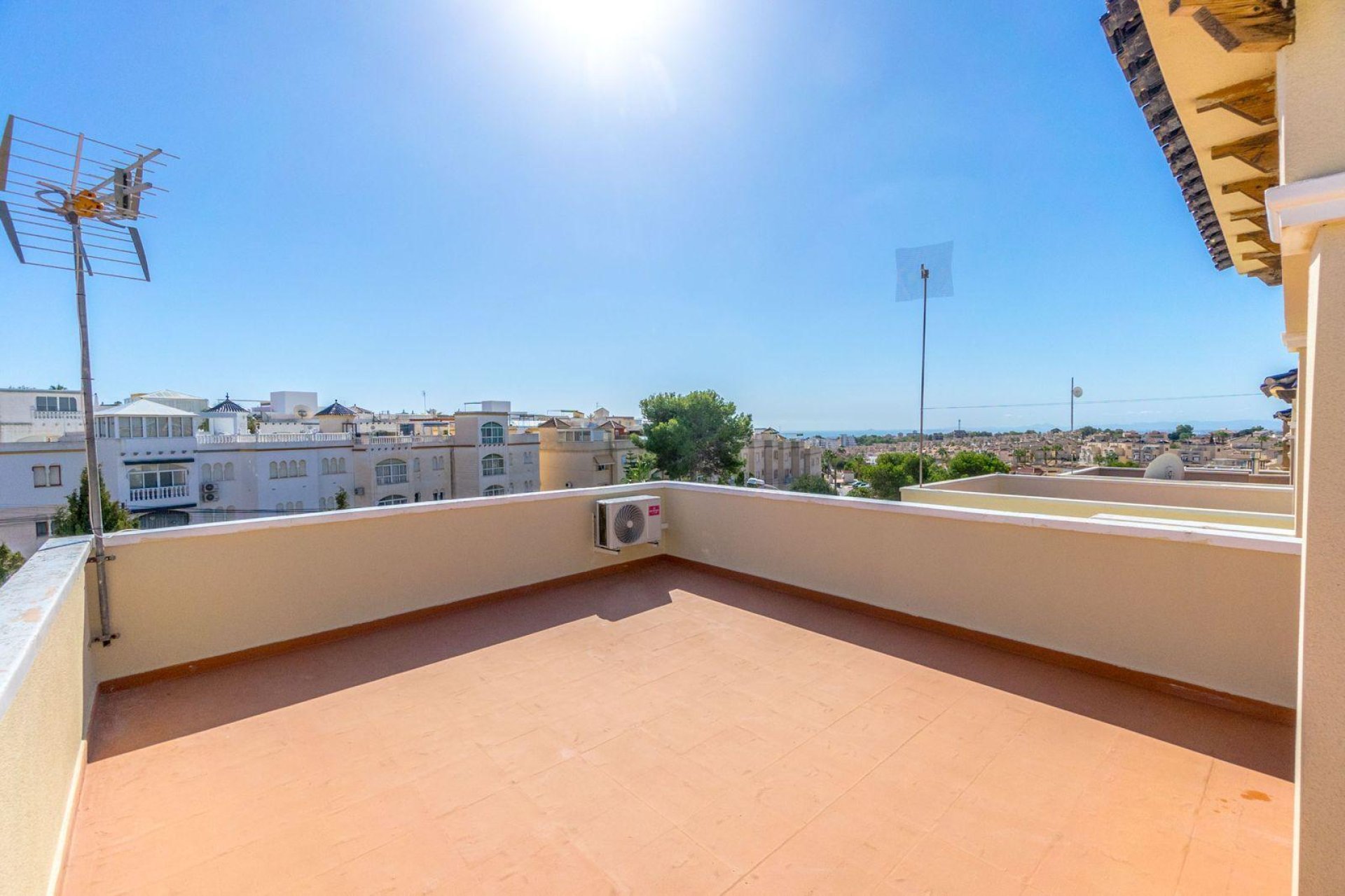 Reventa - Casa -
Orihuela Costa - Las Filipinas