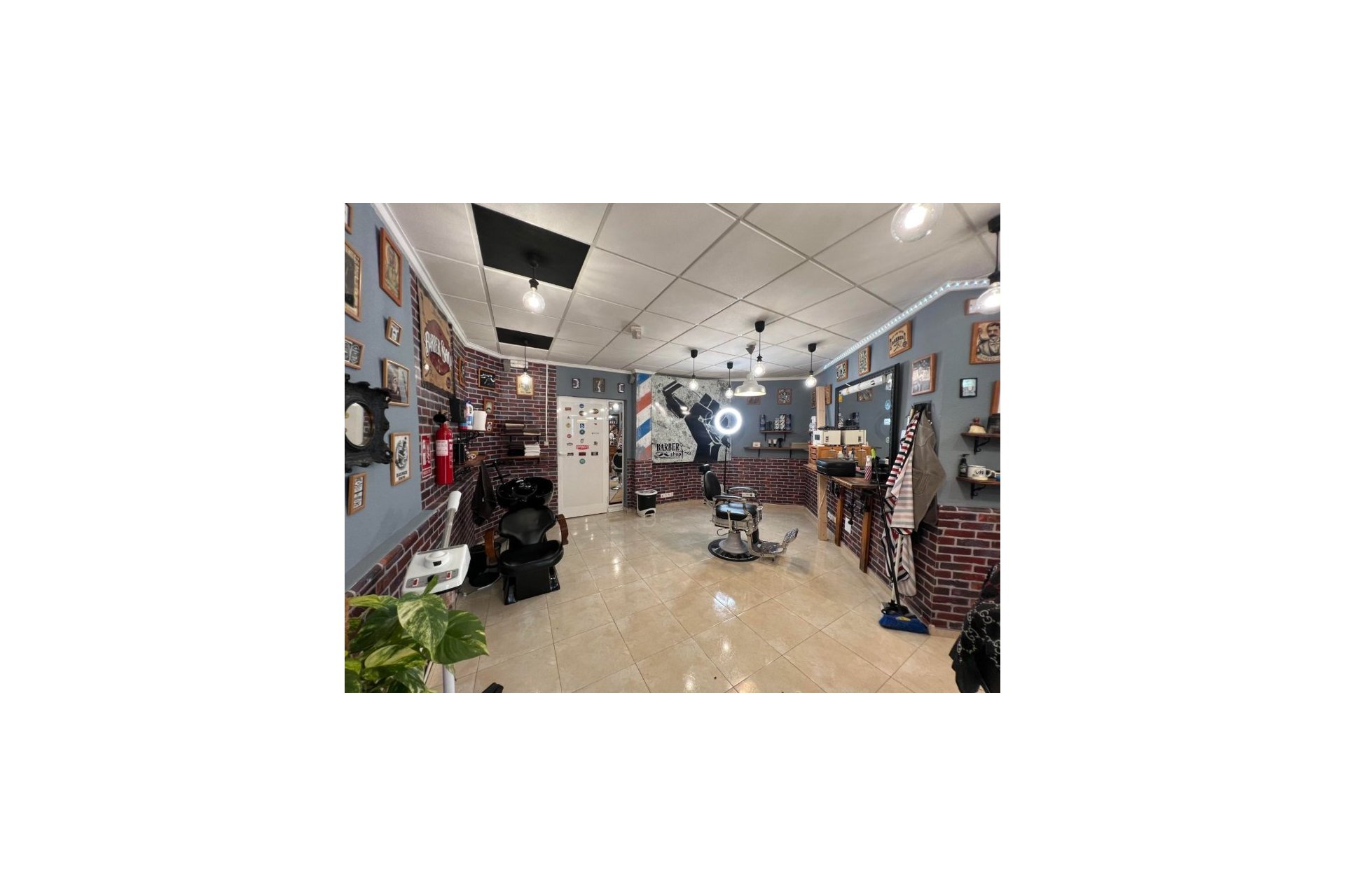 Reventa - Comercial -
Guardamar del Segura - Guardamar