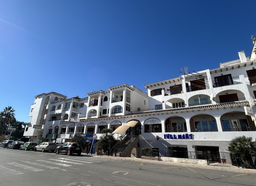 Reventa - Comercial -
Villamartín - Villamartin