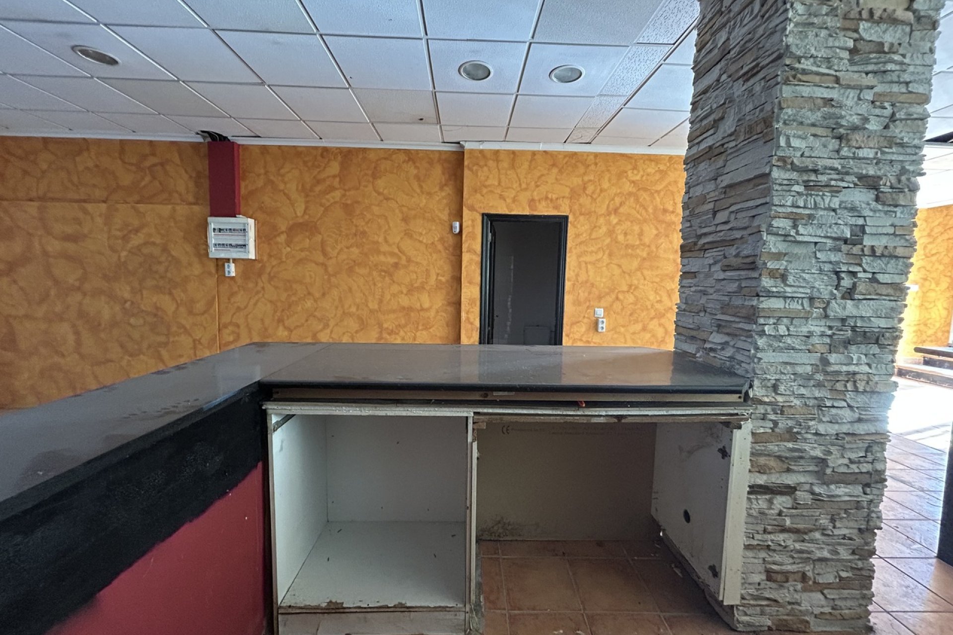 Reventa - Comercial -
Villamartín - Villamartin